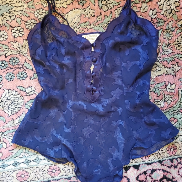 Victoria's Secret Gold Label Teddy Romper - Picture 3 of 4